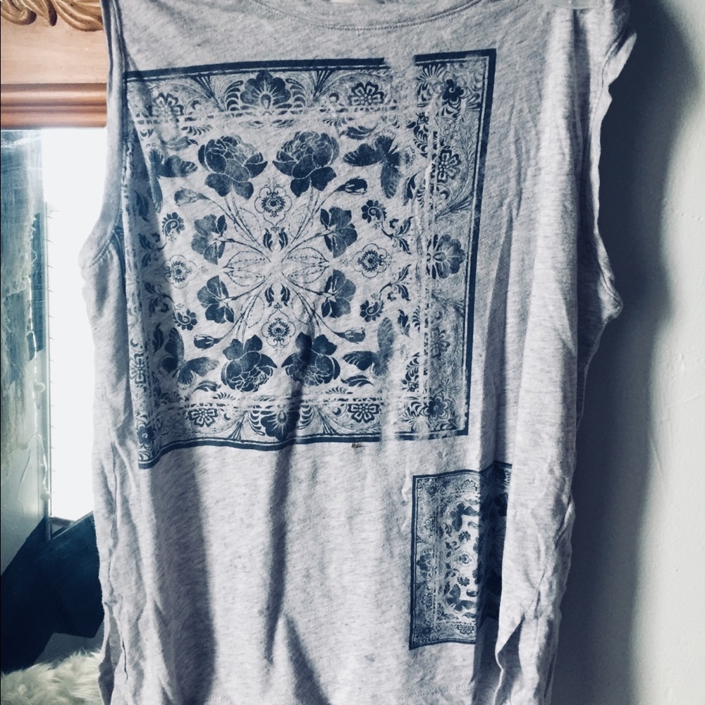 Super cute old navy tank top!